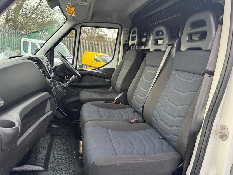 IVECO DAILY  35S14V MWB Van. Euro 6. 12 MTHS MOT.  2019