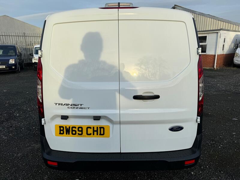 FORD TRANSIT CONNECT 1.5 200 EcoBlue. Less than £29 a week on Finance. DAB. 6 Speed.  2019