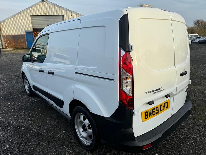 FORD TRANSIT CONNECT 1.5 200 EcoBlue. Less than £29 a week on Finance. DAB. 6 Speed.  2019