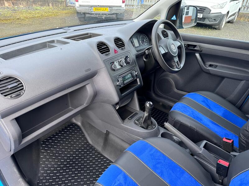 VOLKSWAGEN CADDY MAXI 1.6 TDI Maxi Custom Built Van. AC. Solar. Fridge. Power pack.    2015