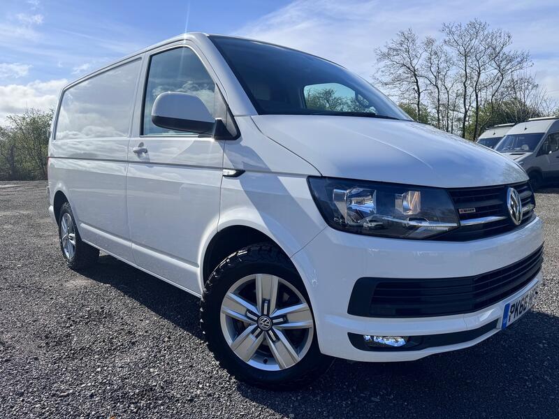 VOLKSWAGEN TRANSPORTER 2.0 TDI T32 BlueMotion Tech Highline 4Motion. NO VAT. 2016