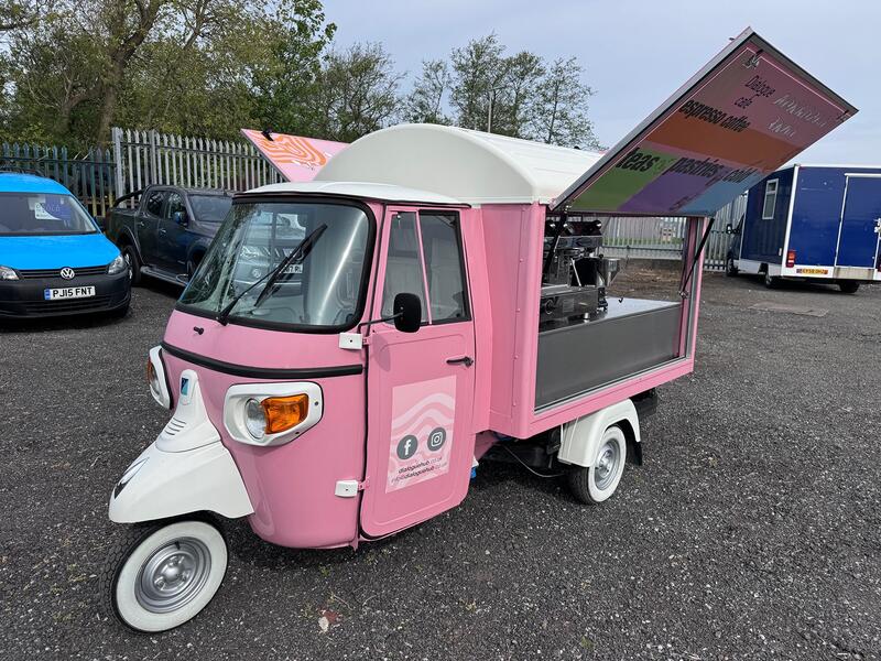 PIAGGIO APE Tuk Tuk. Coffee Van. 400 Classic. Food Truck. Mobile Business. 2018