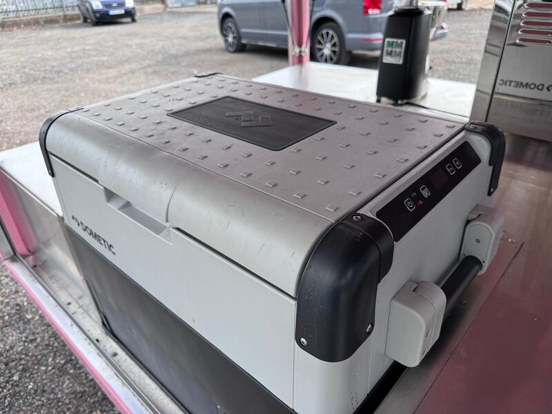 PIAGGIO APE Tuk Tuk. Coffee Van. 400 Classic. Food Truck. Mobile Business. 2018