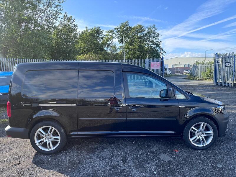 VOLKSWAGEN CADDY MAXI 2.0 TDI With Tailgate. 1 Owner.  2019