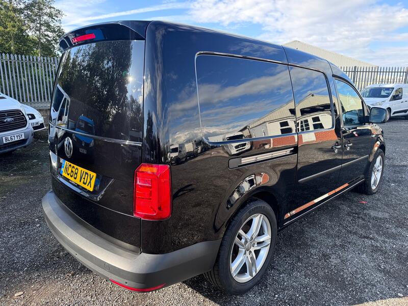 VOLKSWAGEN CADDY MAXI 2.0 TDI With Tailgate. 1 Owner.  2019