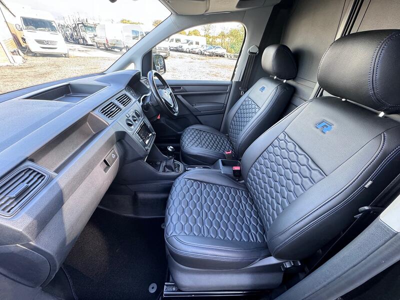 VOLKSWAGEN CADDY MAXI 2.0 TDI With Tailgate. 1 Owner.  2019