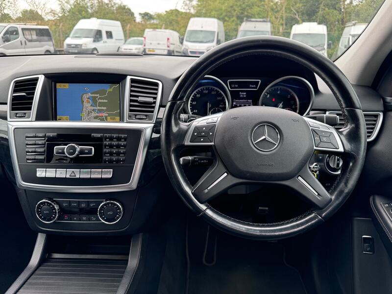 MERCEDES-BENZ M CLASS 3.0 ML350 V6 BlueTEC Sport. AMG Pack. Leather. Nav. Cruise. Camera. £224.71x 48 Months on Finance. 2012