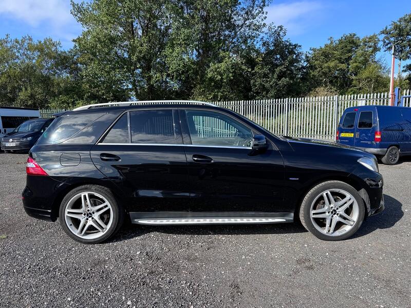 MERCEDES-BENZ M CLASS 3.0 ML350 V6 BlueTEC Sport. AMG Pack. Leather. Nav. Cruise. Camera. £224.71x 48 Months on Finance. 2012