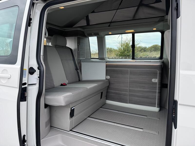 VOLKSWAGEN CALIFORNIA OCEAN 2.0 TDI BlueMotion Tech Ocean DSG. 4 Berth. Power Poptop. AC.  2018