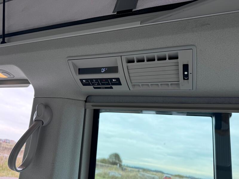 VOLKSWAGEN CALIFORNIA OCEAN 2.0 TDI BlueMotion Tech Ocean DSG. 4 Berth. Power Poptop. AC.  2018