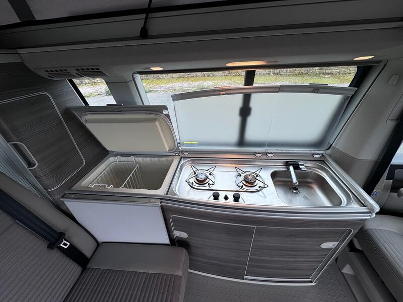VOLKSWAGEN CALIFORNIA OCEAN 2.0 TDI BlueMotion Tech Ocean DSG. 4 Berth. Power Poptop. AC.  2018