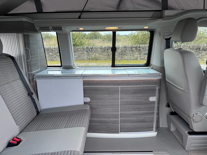 VOLKSWAGEN CALIFORNIA OCEAN 2.0 TDI BlueMotion Tech Ocean DSG. 4 Berth. Power Poptop. AC.  2018