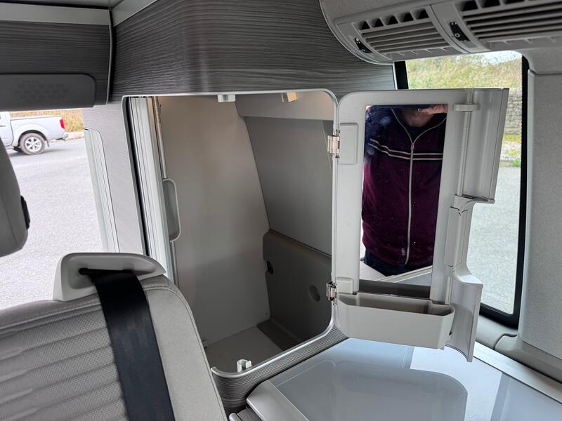 VOLKSWAGEN CALIFORNIA OCEAN 2.0 TDI BlueMotion Tech Ocean DSG. 4 Berth. Power Poptop. AC.  2018