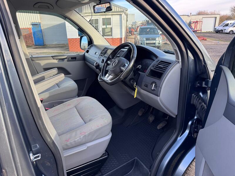VOLKSWAGEN TRANSPORTER 2.5 TDi Day Van. Campervan. R&R Bed. Electrics. Insulated. 6Speed. 174BHP 2007