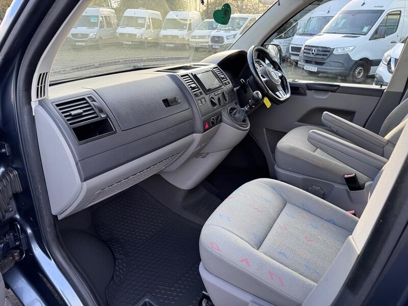 VOLKSWAGEN TRANSPORTER 2.5 TDi Day Van. Campervan. R&R Bed. Electrics. Insulated. 6Speed. 174BHP 2007
