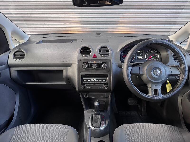 VOLKSWAGEN CADDY MAXI LIFE 1.6 TDI Pop Top. WAV. Kombi. 5 Seat. AC. FSH. Day Van. Campervan.  2012