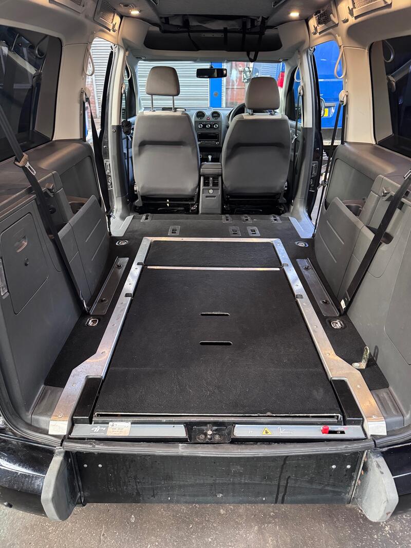 VOLKSWAGEN CADDY MAXI LIFE 1.6 TDI Pop Top. WAV. Kombi. 5 Seat. AC. FSH. Day Van. Campervan.  2012
