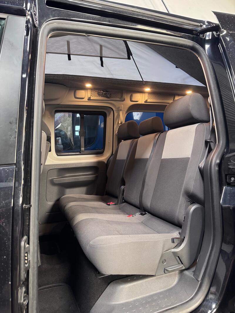VOLKSWAGEN CADDY MAXI LIFE 1.6 TDI Pop Top. WAV. Kombi. 5 Seat. AC. FSH. Day Van. Campervan.  2012