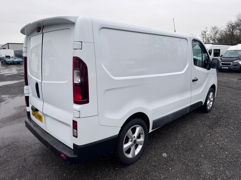RENAULT TRAFIC 1.6 SL27 dCi 115 Business+. NO VAT. 17