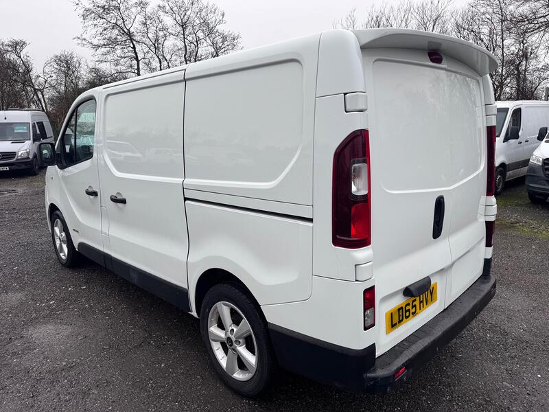 RENAULT TRAFIC 1.6 SL27 dCi 115 Business+. NO VAT. 17