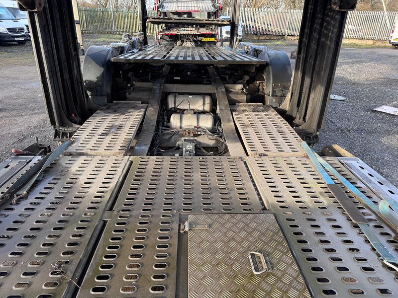DAF CF 85 440 6x2 E6 + Rolfo EGO 538 Car Transporter Trailer.  2016