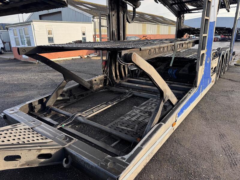 DAF CF 85 440 6x2 E6 + Rolfo EGO 538 Car Transporter Trailer.  2016