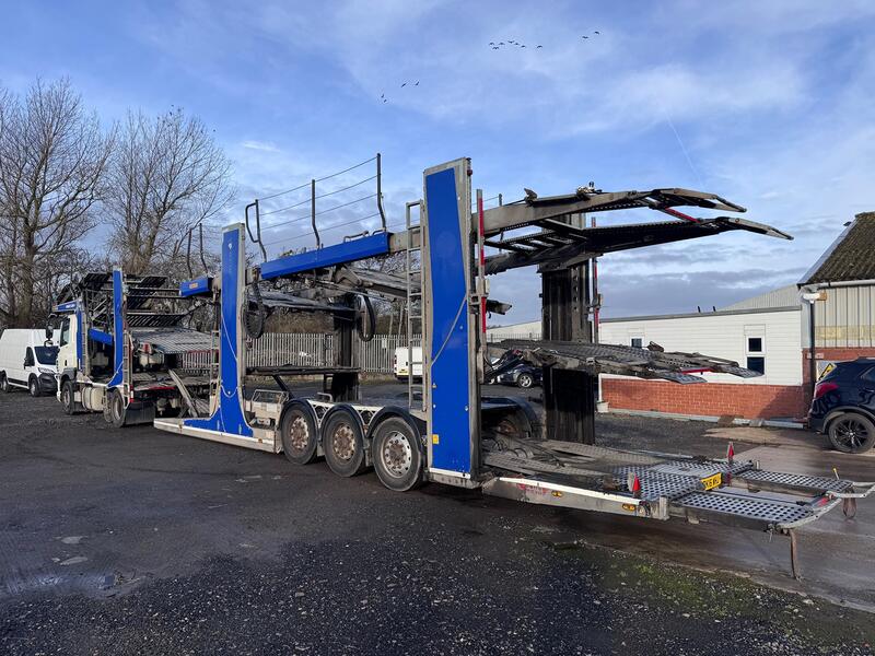 DAF CF 85 440 6x2 E6 + Rolfo EGO 538 Car Transporter Trailer.  2016