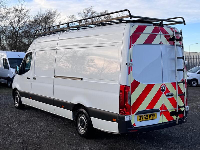 MERCEDES-BENZ SPRINTER 2.1 316 CDI LWB Panel Van. FSH. Roof Rack. Appleplay. 2019