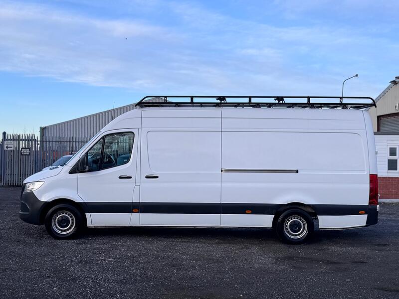 MERCEDES-BENZ SPRINTER 2.1 316 CDI LWB Panel Van. FSH. Roof Rack. Appleplay. 2019