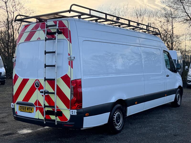 MERCEDES-BENZ SPRINTER 2.1 316 CDI LWB Panel Van. FSH. Roof Rack. Appleplay. 2019