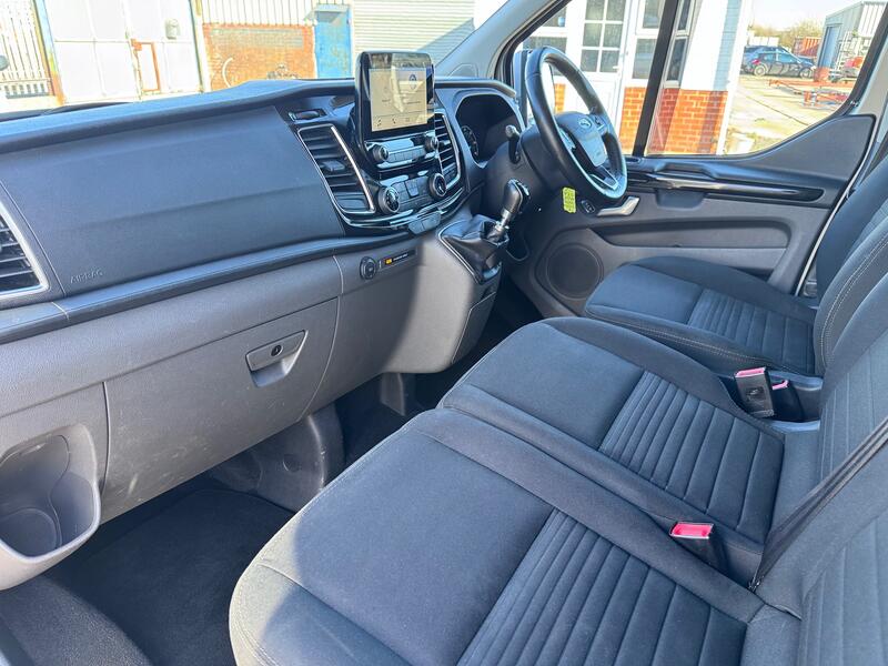 FORD TRANSIT CUSTOM Limited. Pop Top 4 Berth Campervan. Appleplay. Rib Bed. Heated Seats. AC. Diesel Heater ETC 2018