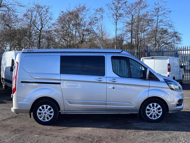 FORD TRANSIT CUSTOM Limited. Pop Top 4 Berth Campervan. Appleplay. Rib Bed. Heated Seats. AC. Diesel Heater ETC 2018