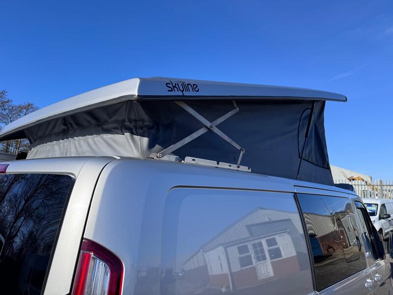 FORD TRANSIT CUSTOM Limited. Pop Top 4 Berth Campervan. Appleplay. Rib Bed. Heated Seats. AC. Diesel Heater ETC 2018