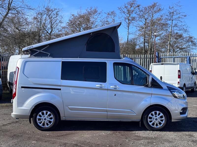 FORD TRANSIT CUSTOM Limited. Pop Top 4 Berth Campervan. Appleplay. Rib Bed. Heated Seats. AC. Diesel Heater ETC 2018