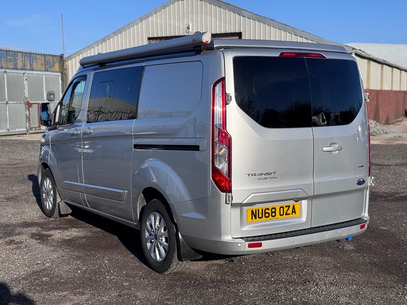 FORD TRANSIT CUSTOM Limited. Pop Top 4 Berth Campervan. Appleplay. Rib Bed. Heated Seats. AC. Diesel Heater ETC 2018