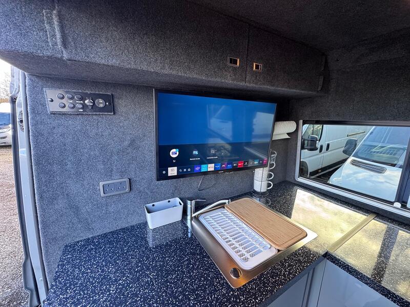 VOLKSWAGEN CRAFTER 2.0 BiTurbo 180BHP AUTOMATIC. ( MAN TGE).£592.61 PER MONTH ON FINANCE. LWB Campervan / Dayvan. Only 2018