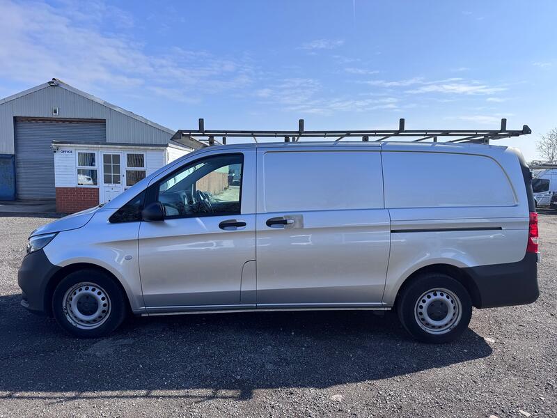 MERCEDES-BENZ VITO 1.7 114 CDI Progressive. Aircon. Cruise. Reverse Cam. FMBSH. 2021