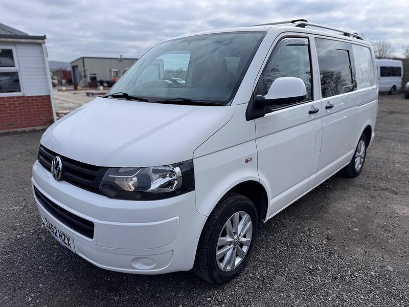 VOLKSWAGEN T5 T28 102 TDI CAMPERVAN R&R Bed. Diesel Heater. Dometic Sink & Hob. LG Fridge.  2012