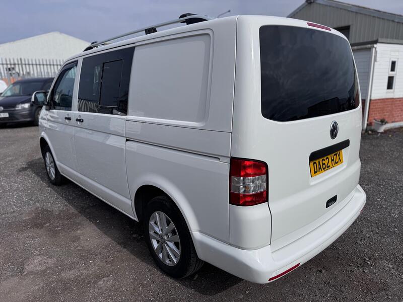 VOLKSWAGEN T5 T28 102 TDI CAMPERVAN R&R Bed. Diesel Heater. Dometic Sink & Hob. LG Fridge.  2012