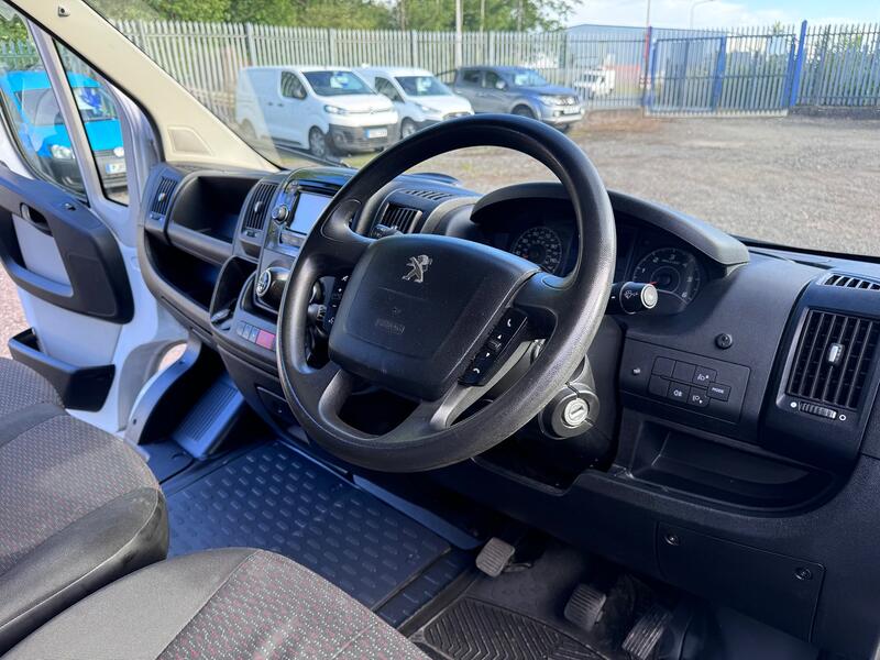 PEUGEOT BOXER 2.2 HDi LWB Campervan. 2 Berth. Solar. Maxifan. 56K. AC. Awning. New Build 2015