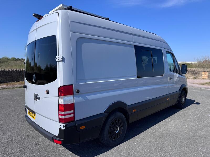 MERCEDES-BENZ SPRINTER MWB Off Grid Campervan. Solar. Heater. Victron. Swivel Seat. Fixed Bed. 2013
