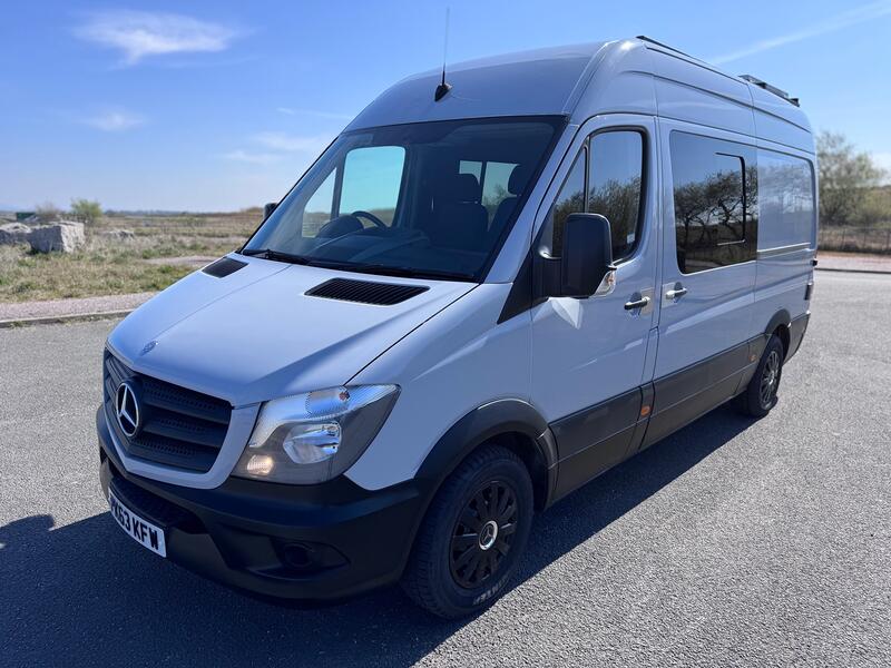 MERCEDES-BENZ SPRINTER MWB Off Grid Campervan. Solar. Heater. Victron. Swivel Seat. Fixed Bed. 2013