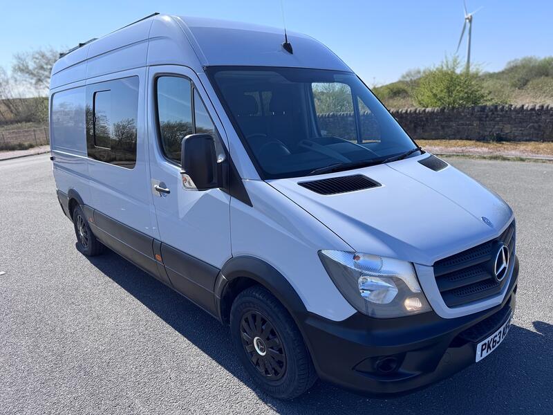 MERCEDES-BENZ SPRINTER MWB Off Grid Campervan. Solar. Heater. Victron. Swivel Seat. Fixed Bed. 2013