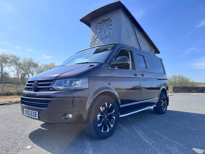 VOLKSWAGEN T5 CAMPER 2.0 TDI T32 Trendline 4Motion Pop Top Campervan Dayvan. 4 Berth. Difflock. Kitcken. RIB Bed. Raspber 2013