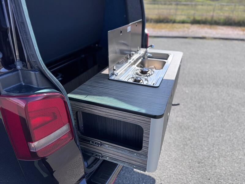VOLKSWAGEN T5 CAMPER 2.0 TDI T32 Trendline 4Motion Pop Top Campervan Dayvan. 4 Berth. Difflock. Kitcken. RIB Bed. Raspber 2013