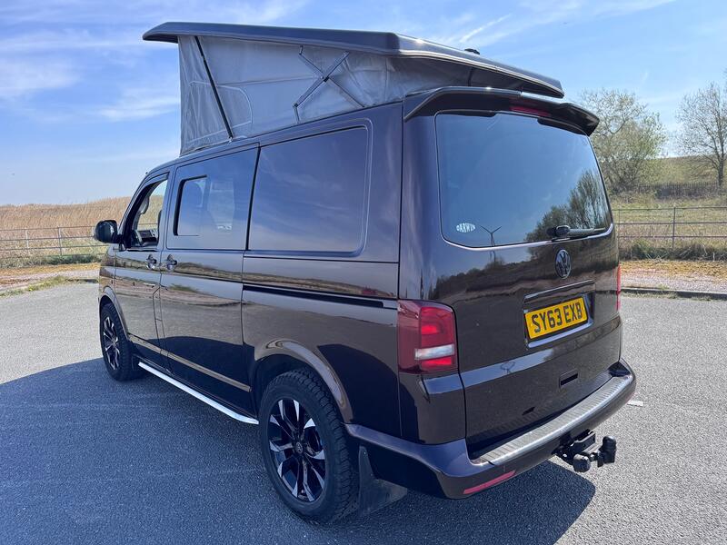 VOLKSWAGEN T5 CAMPER 2.0 TDI T32 Trendline 4Motion Pop Top Campervan Dayvan. 4 Berth. Difflock. Kitcken. RIB Bed. Raspber 2013