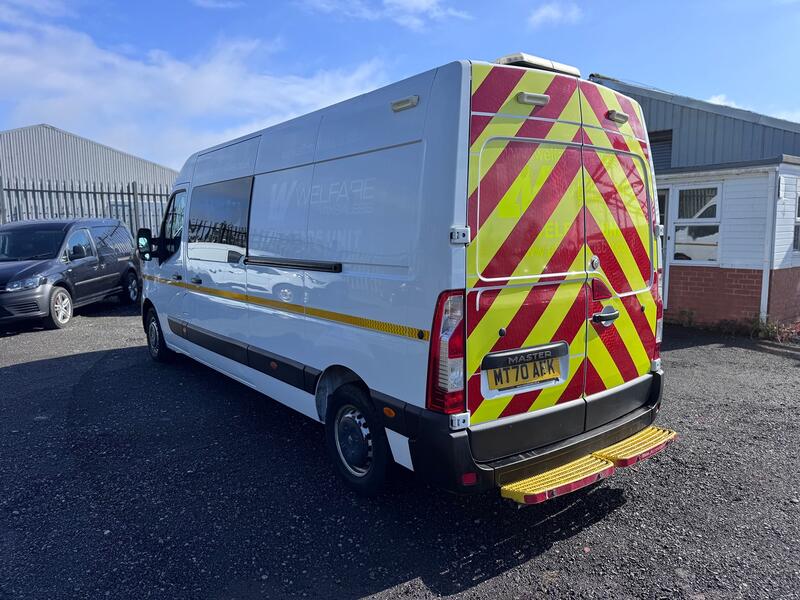 RENAULT MASTER 2.3 FWD LM35 dCi 135 Business Welfare Mess Van. Toilet. Heating. Fridge. Solar. LWB 49k  2020