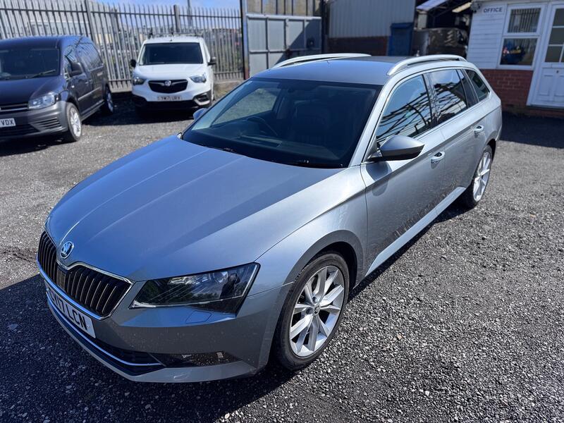 SKODA SUPERB SE L Executive Estate. 2.0 TDI 150. 6sp. Leather. Nav. DAB. 2017