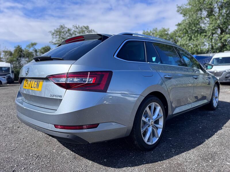 SKODA SUPERB SE L Executive Estate. 2.0 TDI 150. 6sp. Leather. Nav. DAB. 2017
