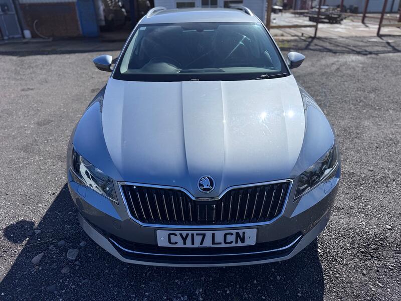 SKODA SUPERB SE L Executive Estate. 2.0 TDI 150. 6sp. Leather. Nav. DAB. 2017